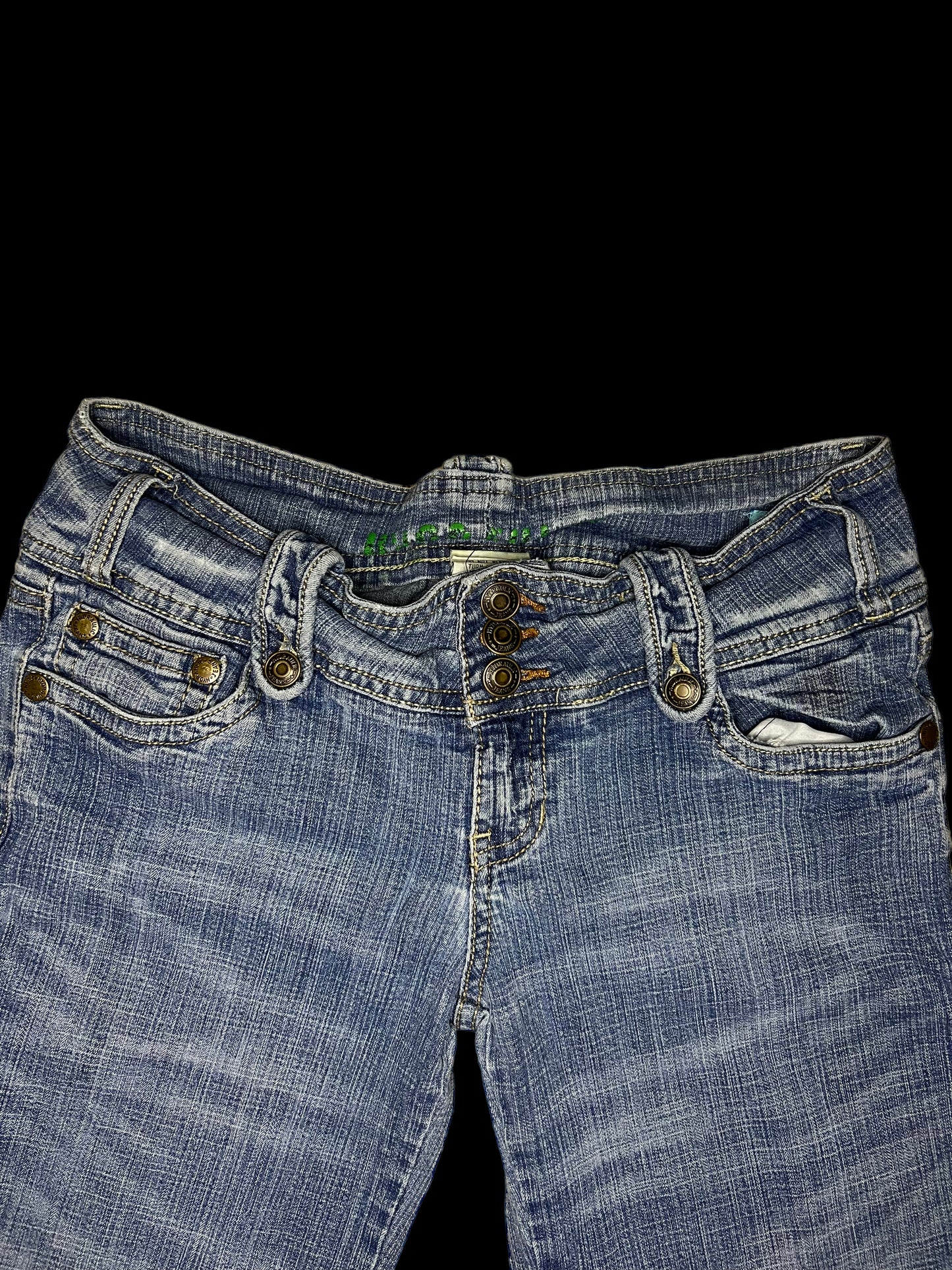 Low-rise jeans